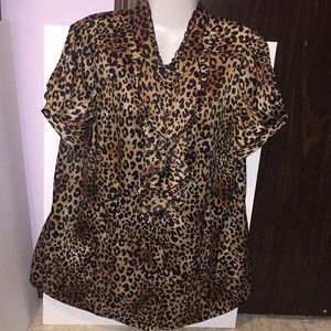 Worthington animal print top. Size 1X.